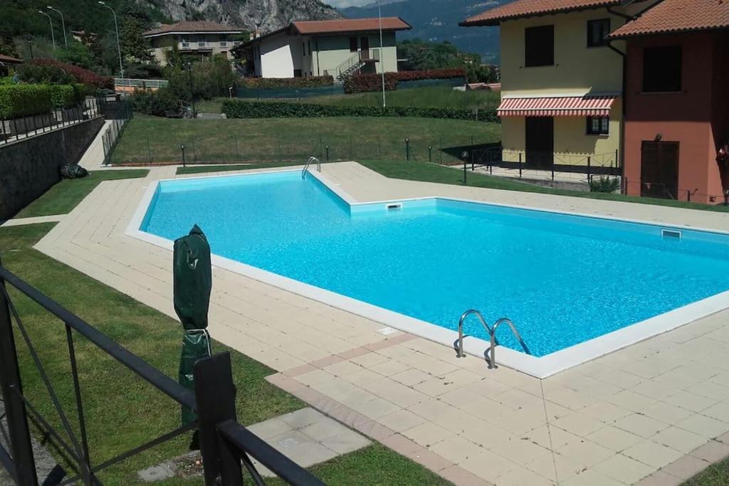 Villa Luxurious Attic-Swimming Pool Riva di Solto Exterior foto